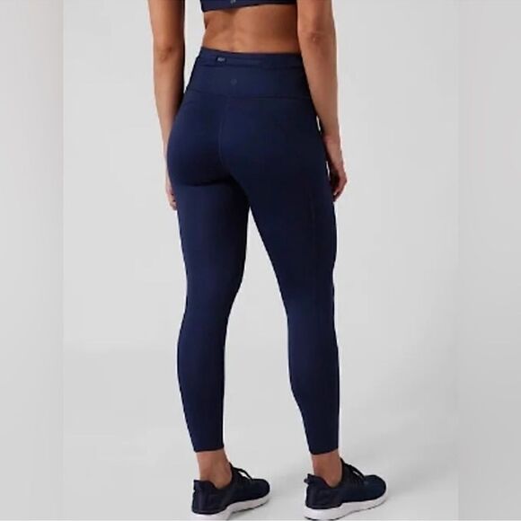 ATHELA- Women’s Navy Blue Accelerate 7/8 Tight Leggings,  Size Medium - Picture 4 of 15